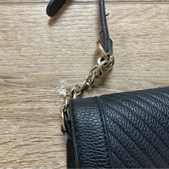 Marc New York Andrew Marc Black w/ Chain Detail Crossbody Purse - Picture 5 of 13